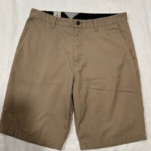 Volcom Men’s Frickin Chino Style A0911408 Skate/Casual Shorts Khaki size 34 EUC